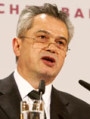 Prof. Dr. Manfred Weber (© Bankenverband) Prof. Dr. Manfred Weber