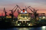 Queen Mary 2 im Hamburger Hafen © PictureArt - Fotolia.com