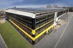 © obs/AS Solar GmbH Plusenergie-Industriegebäude