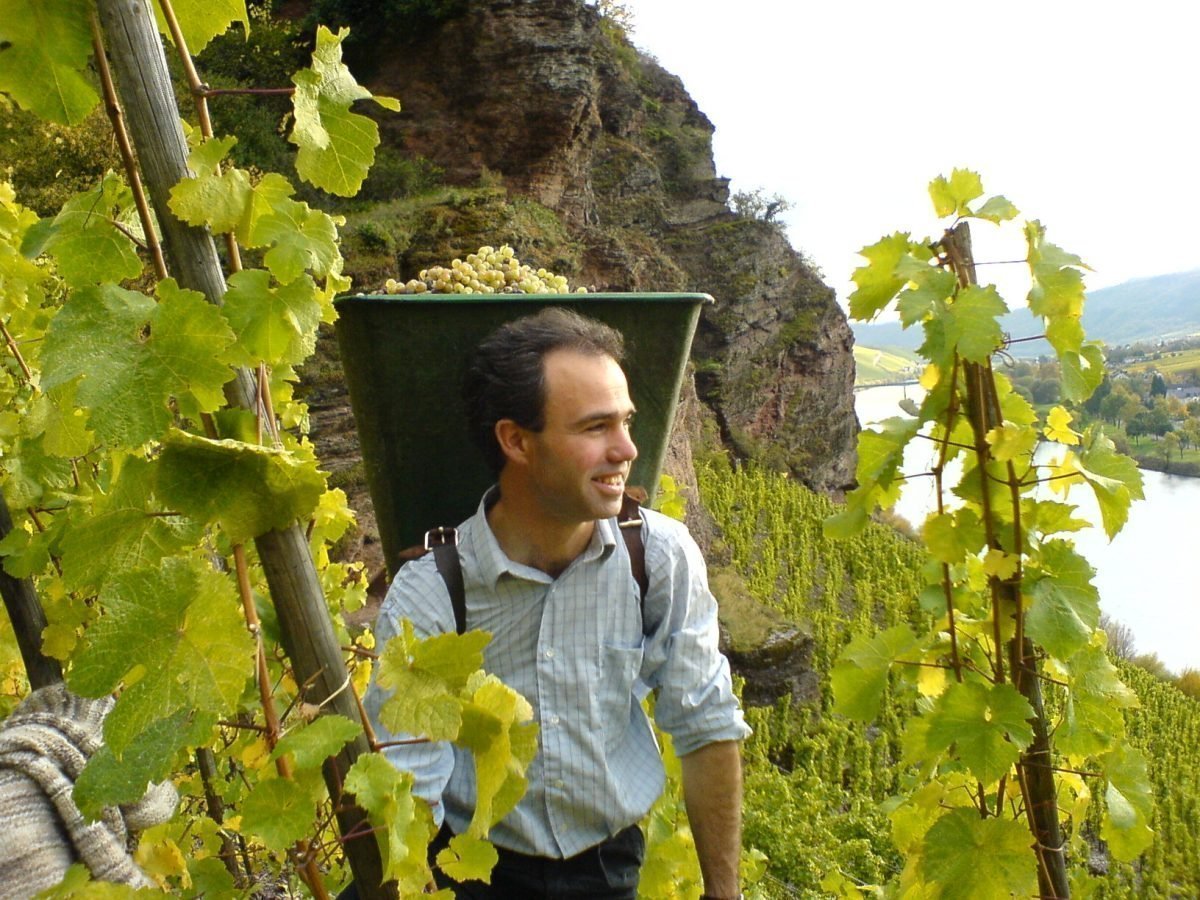 Warum Wein­kenner im Online-Shop bestellen
