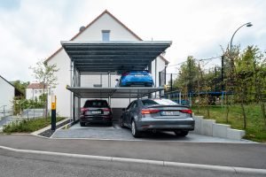 Eine Versenkgarage schafft Stellplätze im Wohngebiet