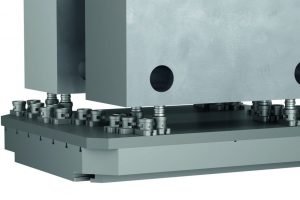 138-mm-Spannsystem schafft 40-Tonnen-Teile
