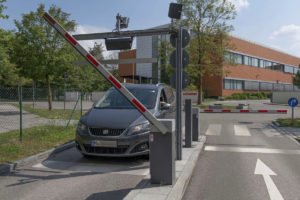 RFID-Reader ermöglichen kontaktlose Drive-by-Zufahrtskontrollen